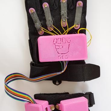 Mechatronik Gesture Control Glove
