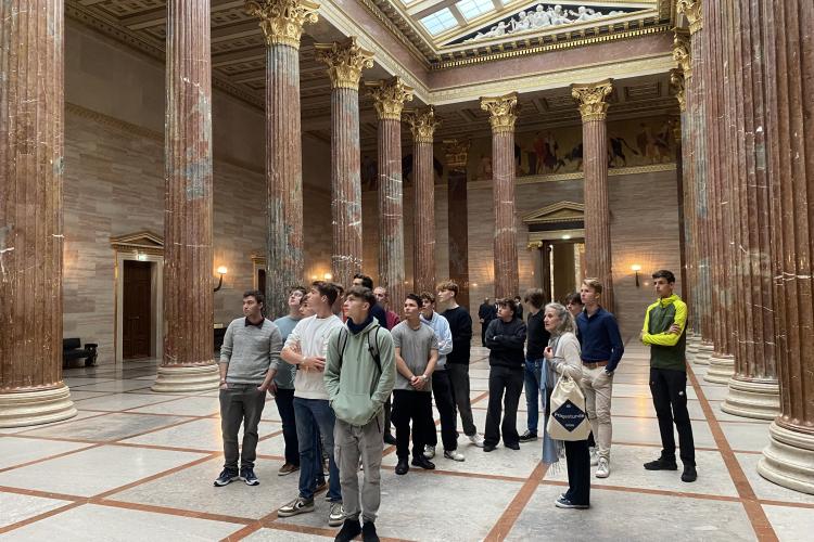 Parlament1