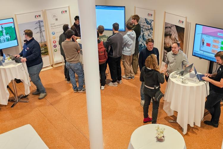 Schülerinnen und Schüler bei der EVN