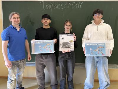 Von links nach rechts: Prof. Michael Staffenberger, Sbhanullah Qasimi, Aida Sandu, Luka Tasic