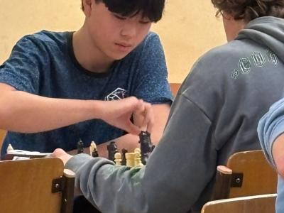 Spannung am Schachbrett