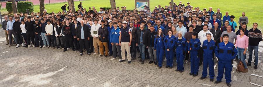 Abteilungsfoto 2023 MEchatronik